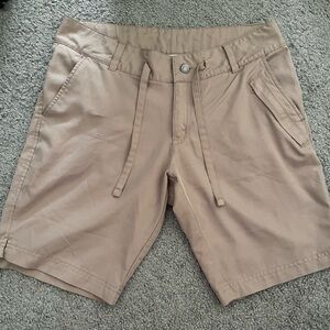 Magellan Outdoors Khaki Women's Bermuda Shorts